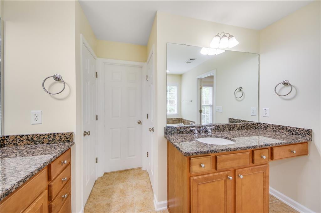 2776 Loftview Square Atlanta, GA 30339 - Photo 23 of 34