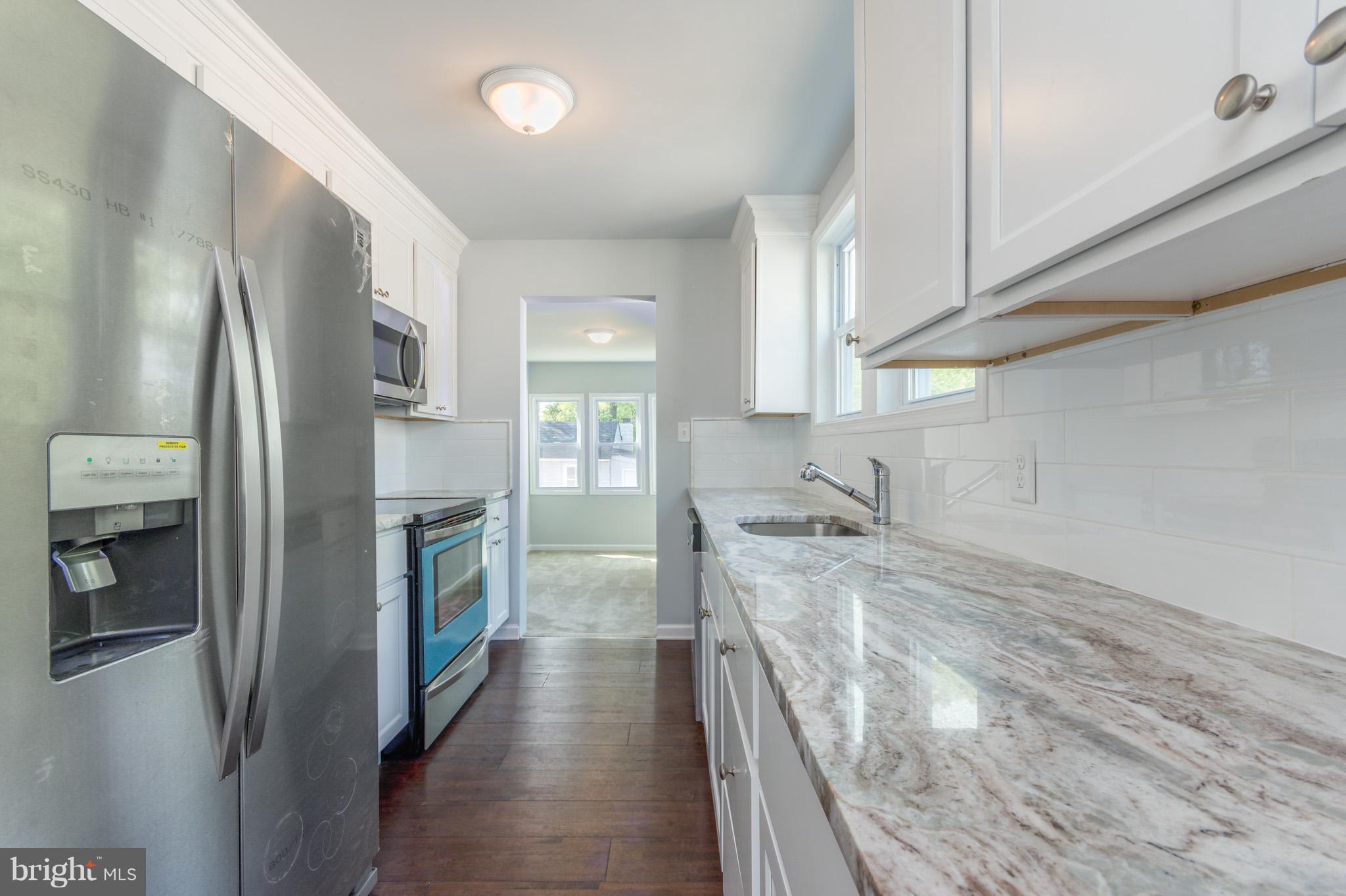 198 Pike Road Pasadena, MD 21122 - Photo 10 of 30 Kitchen