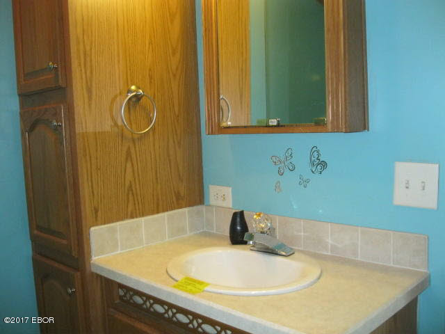 16548 East Liberty Road Mount Vernon, IL 62864 - Photo 13 of 24 Gallery Image 13