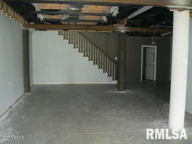 16548 East Liberty Road Mount Vernon, IL 62864 - Photo 17 of 24 Gallery Image 17