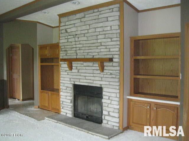 16548 East Liberty Road Mount Vernon, IL 62864 - Photo 2 of 24 Gallery Image 2