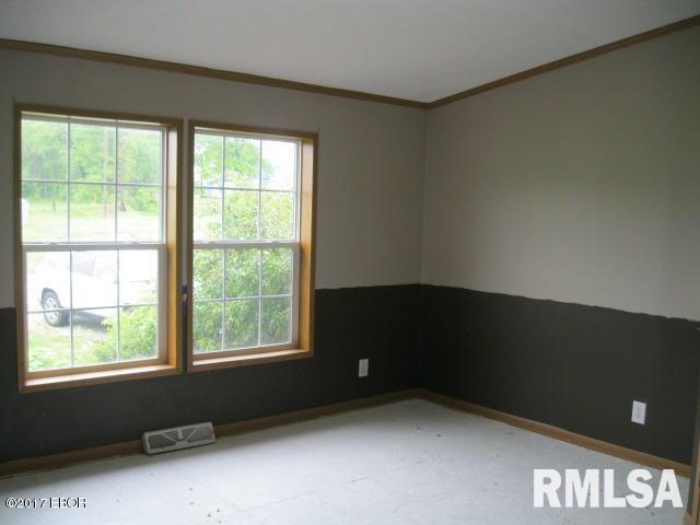 16548 East Liberty Road Mount Vernon, IL 62864 - Photo 10 of 24 Gallery Image 10