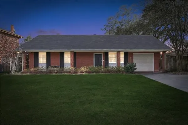 $339,000 | 107 Tinsley Drive, Belle Chasse, LA 70037