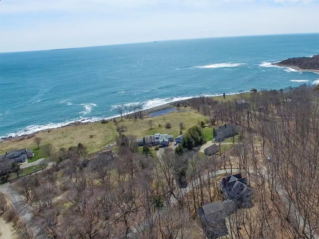 99 Goodwin Road Kittery, ME 03905 - Photo 2 of 35
