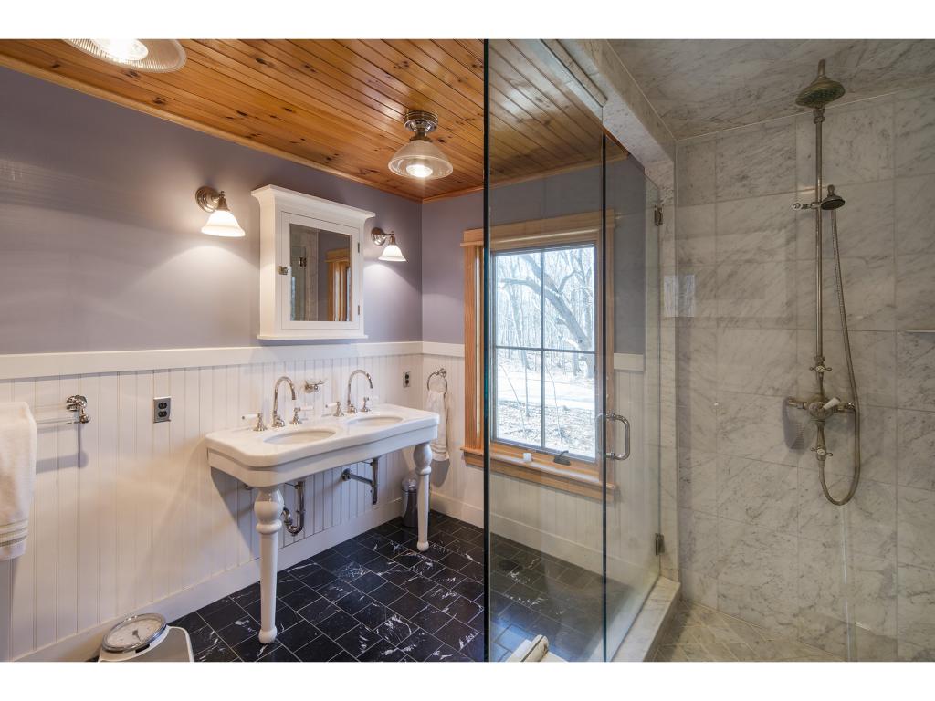 99 Goodwin Road Kittery, ME 03905 - Photo 17 of 35