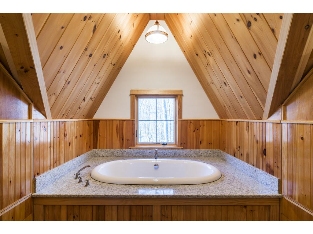 99 Goodwin Road Kittery, ME 03905 - Photo 20 of 35
