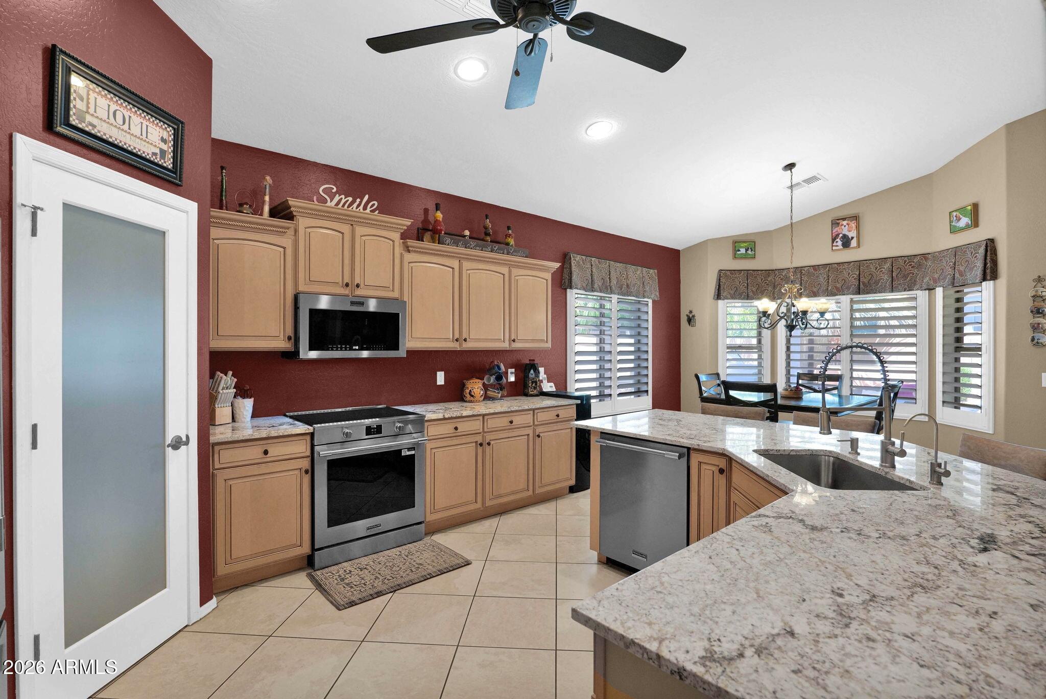 9850 Cotton Road Florence, AZ 85132 - Photo 11 of 47 9850 Cotton - 17Kitchen