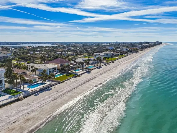 $8,200,000 | 1520 Gulf Boulevard, Belleair Beach, FL 33786