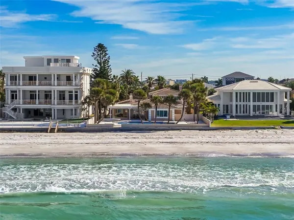 $8,200,000 | 1520 Gulf Boulevard, Belleair Beach, FL 33786