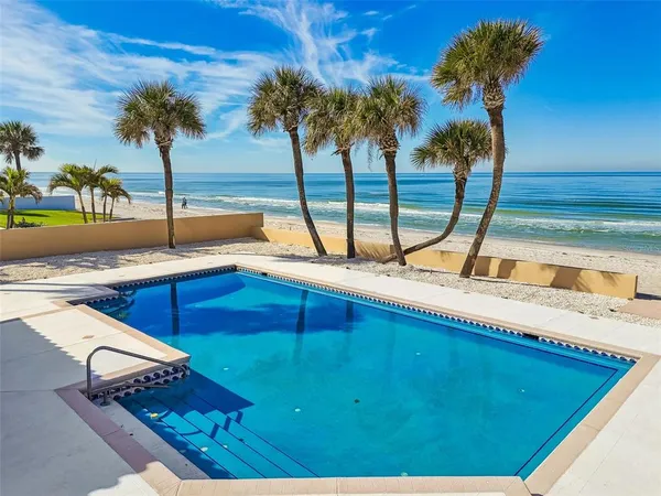 $8,200,000 | 1520 Gulf Boulevard, Belleair Beach, FL 33786