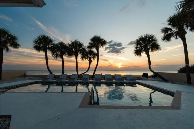 $9,000,000 | 1520 Gulf Boulevard, Belleair Beach, FL 33786