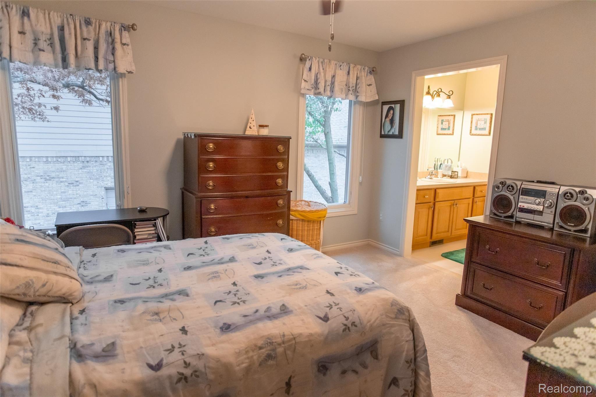 543 Bloomer Ridge Drive Rochester, MI 48307 - Photo 29 of 60 20191106-IMG_3287LR2019.b