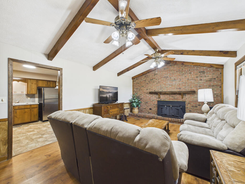 205 Padgetts Road Seale, AL 36875 - Photo 9 of 55 Living