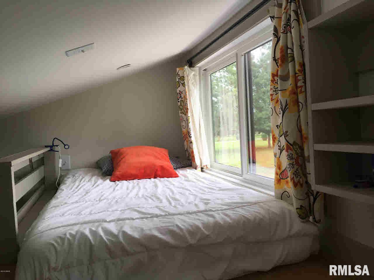 2489 Watt Hill Road Murphysboro, IL 62966 - Photo 9 of 18