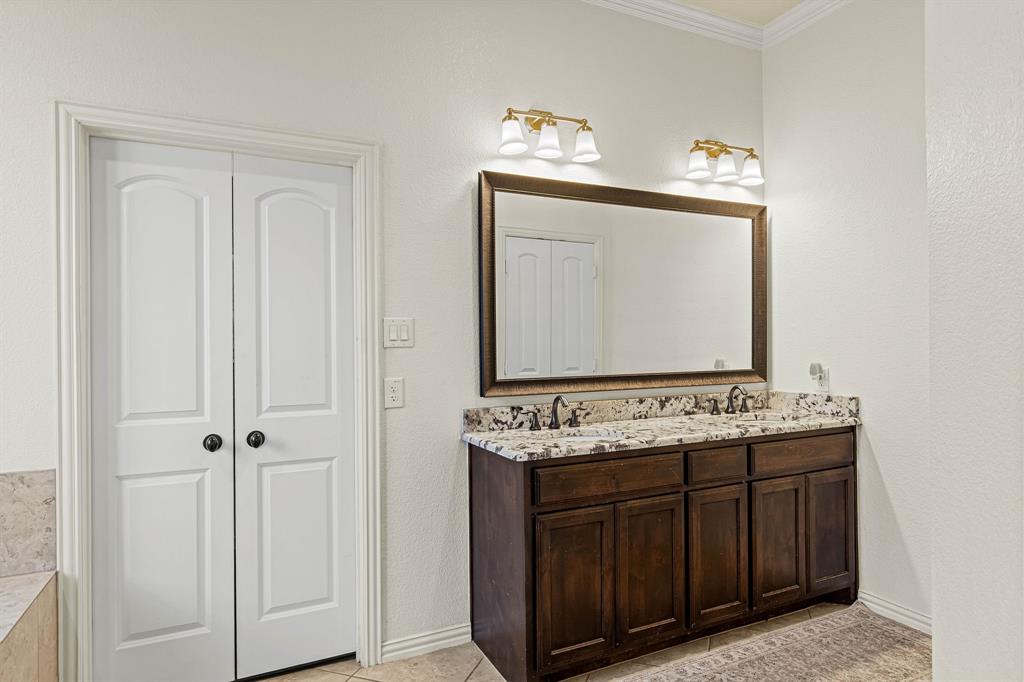 312 Spring Run Drive Decatur, TX 76234 - Photo 24 of 39