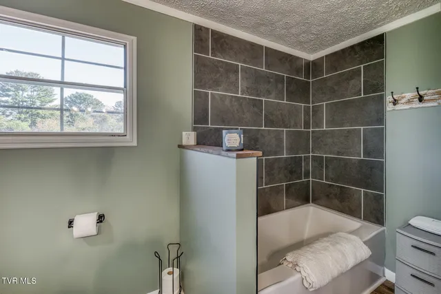 $389,900 | 441 Turner Road, Bluff City, TN 37618