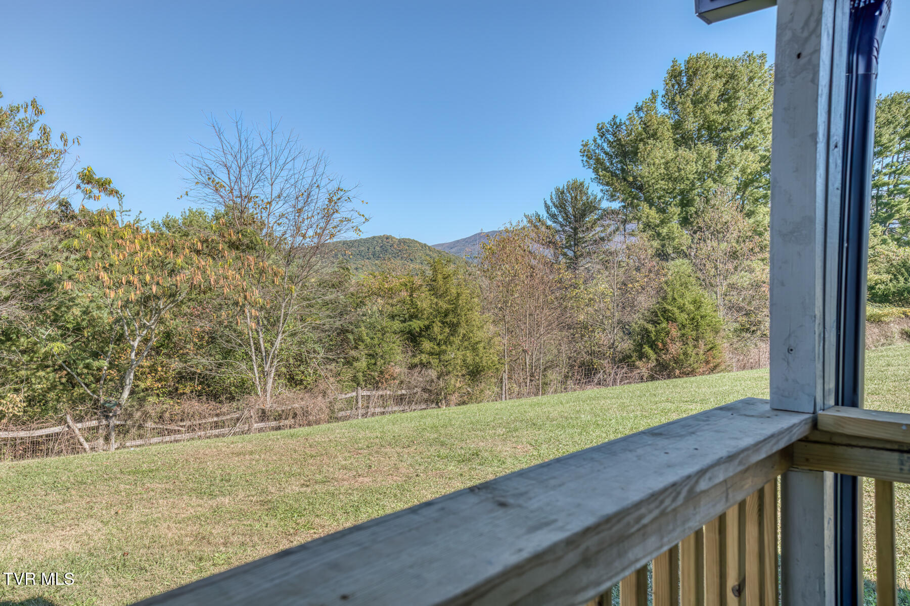 441 Turner Road Bluff City, TN 37618 - Photo 5 of 51 441 Turner Rd-6