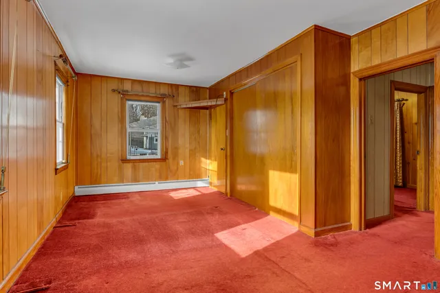 $295,000 | 25 Rose Hill Road, Branford, CT 06405