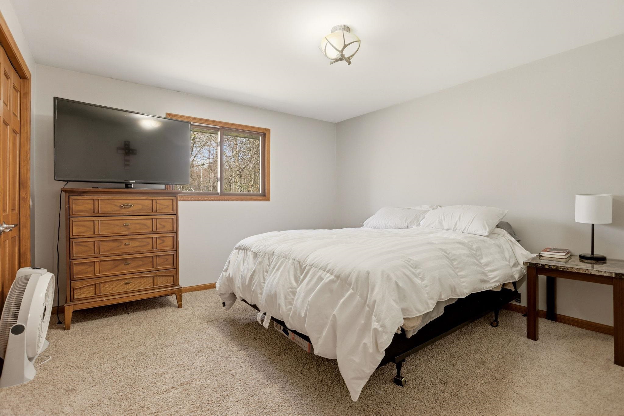 249 West Miller Road Midland, MI 48640 - Photo 18 of 29 50205104-9e9803eb-e6ee-47bd-840a-6ec5fa203e94.JPG