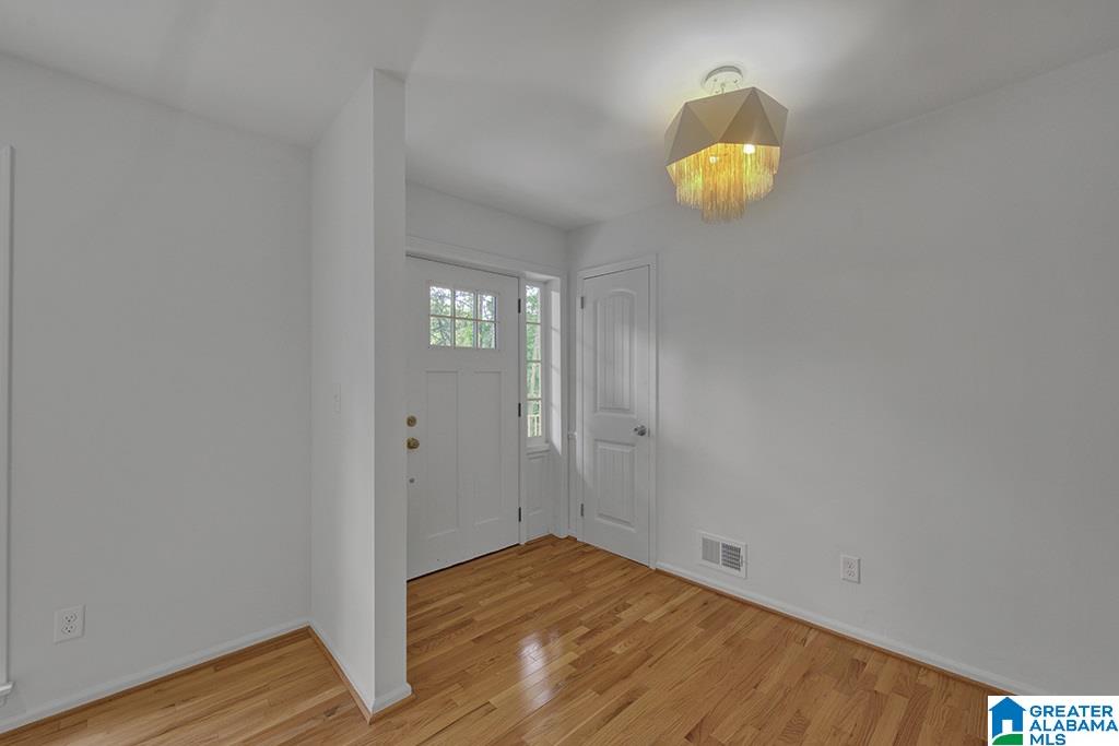 1112 Sunhill Road Northwest Birmingham, AL 35215 - Photo 6 of 26