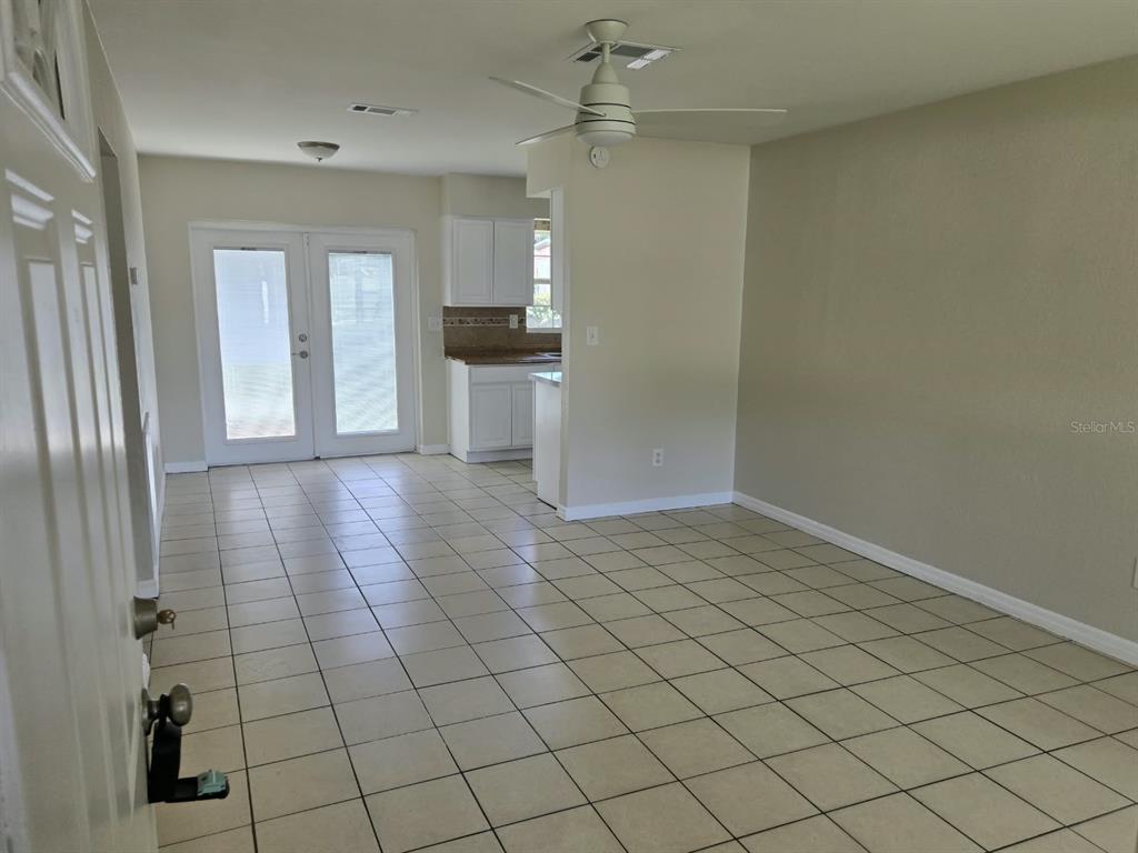 5772 94th Avenue Pinellas Park, FL 33782 - Photo 2 of 13 Gallery Image 2