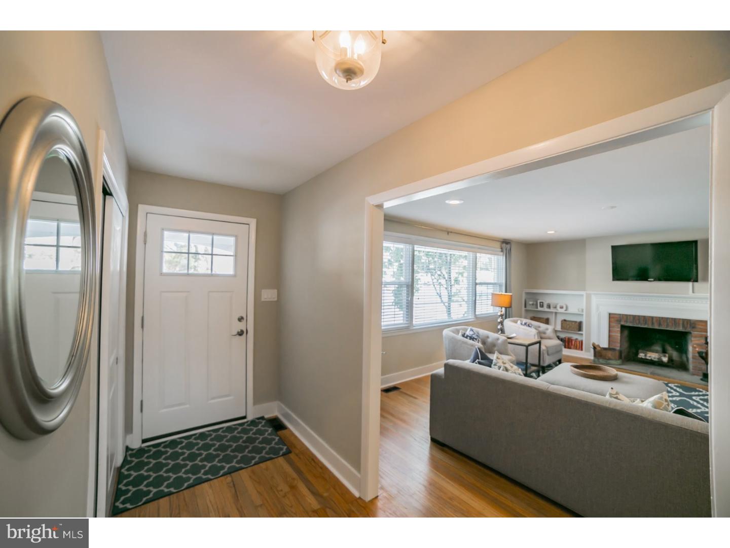 93 Hillside Road Wayne, PA 19087 - Photo 2 of 25