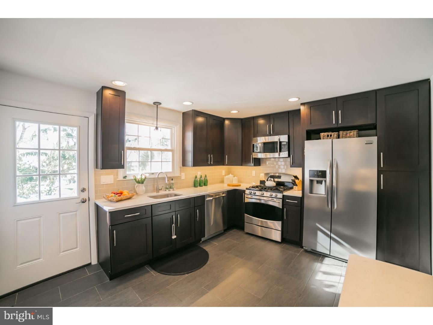 93 Hillside Road Wayne, PA 19087 - Photo 9 of 25