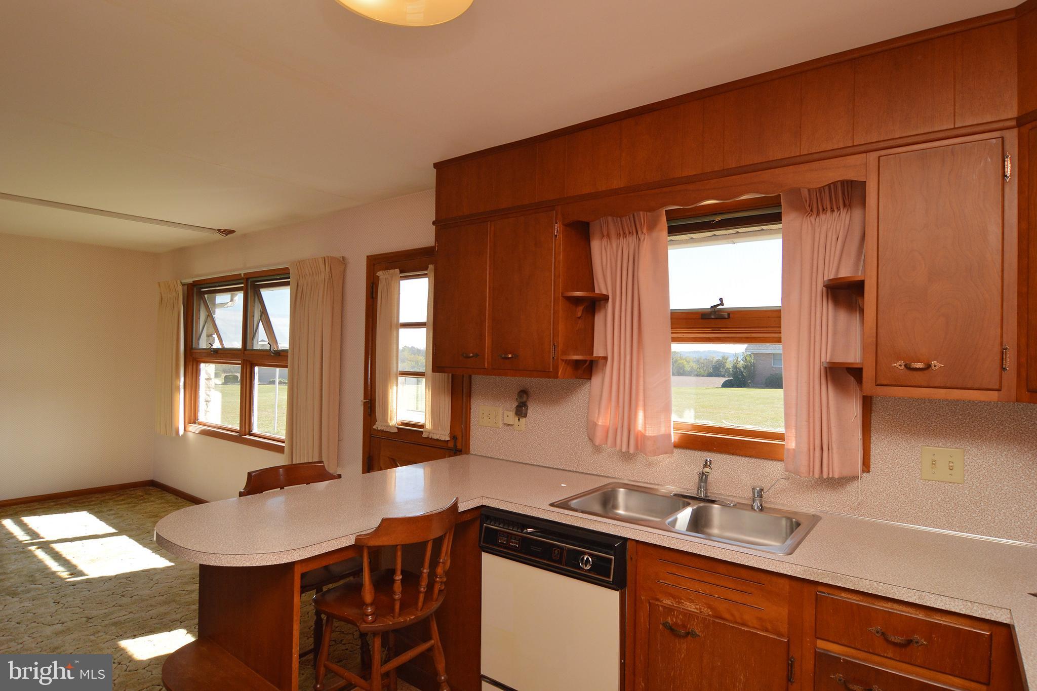 680 Brownsville Road Reading, PA 19608 - Photo 16 of 35