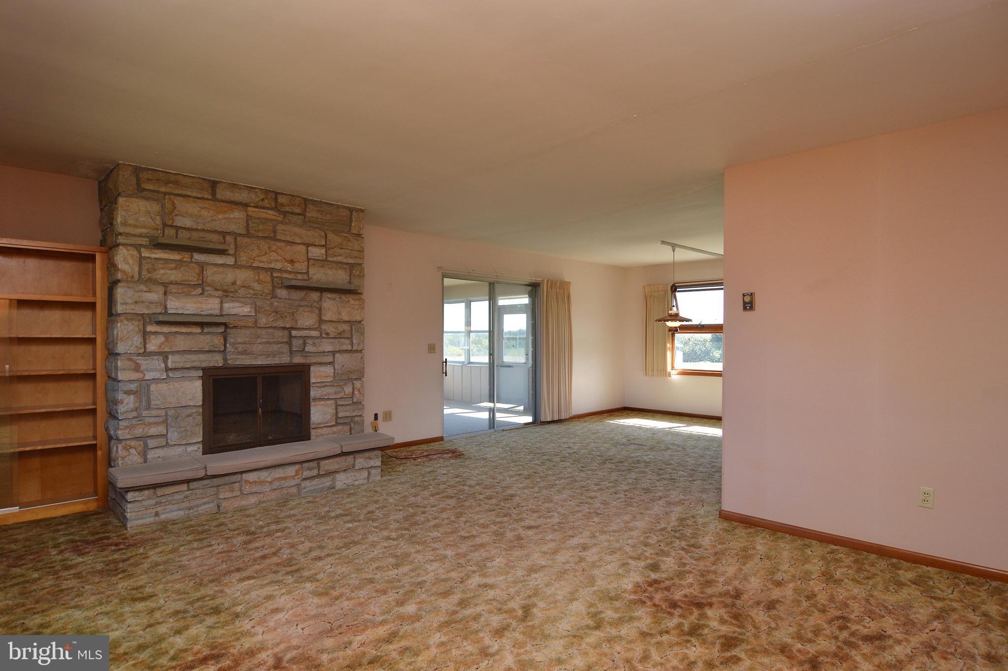 680 Brownsville Road Reading, PA 19608 - Photo 5 of 35