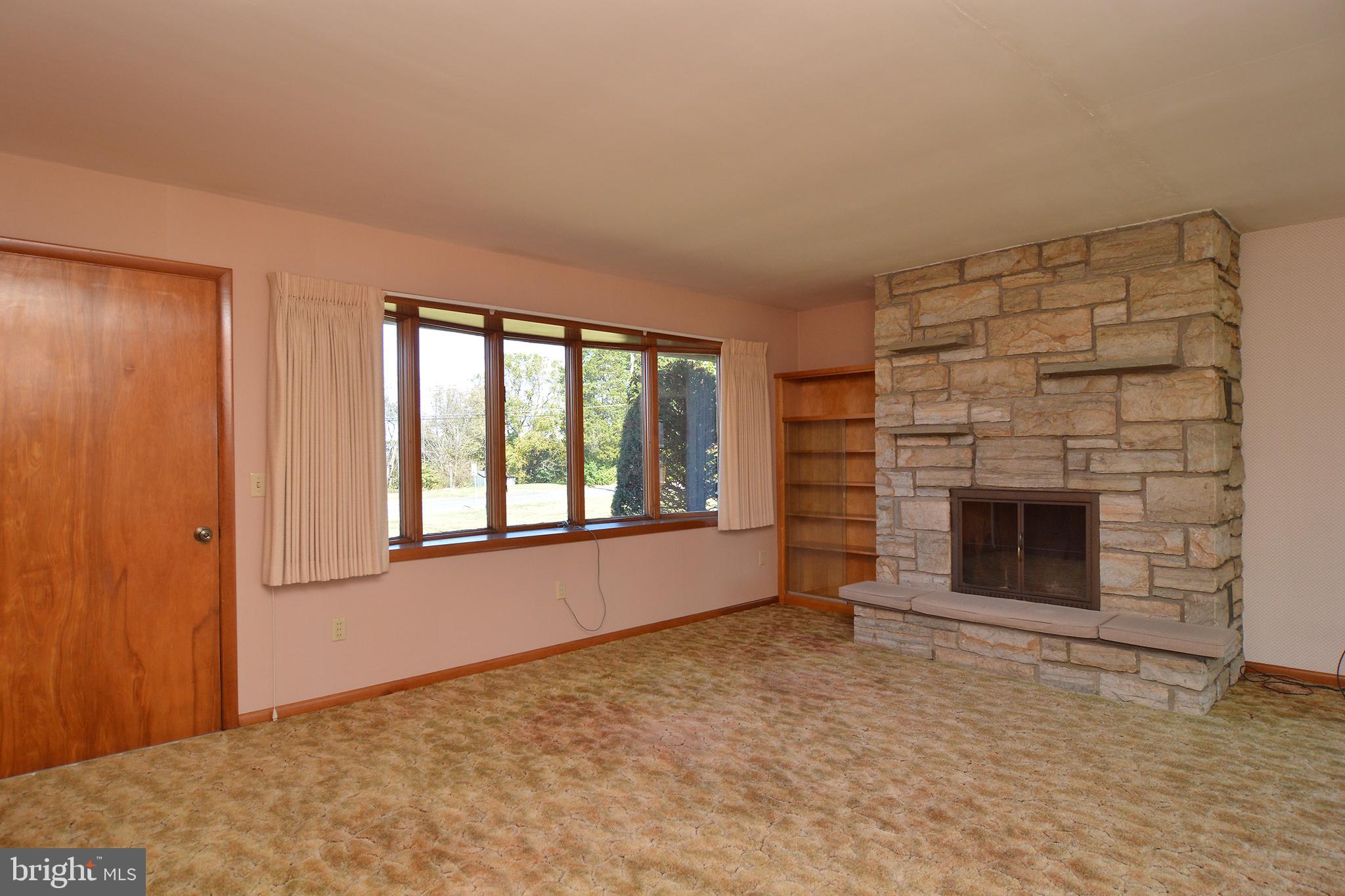 680 Brownsville Road Reading, PA 19608 - Photo 6 of 35