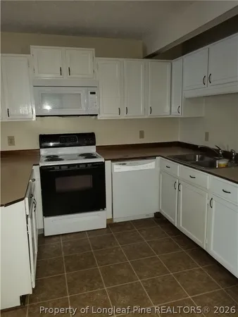 $800 | 2355 Oak Street, Unit B, Lumberton, NC 28358