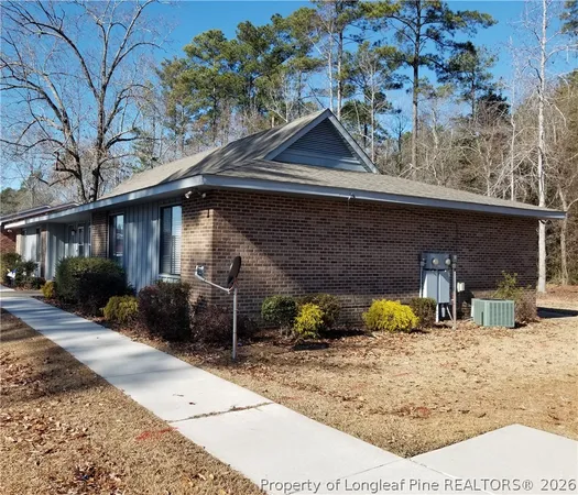 $800 | 2355 Oak Street, Unit B, Lumberton, NC 28358