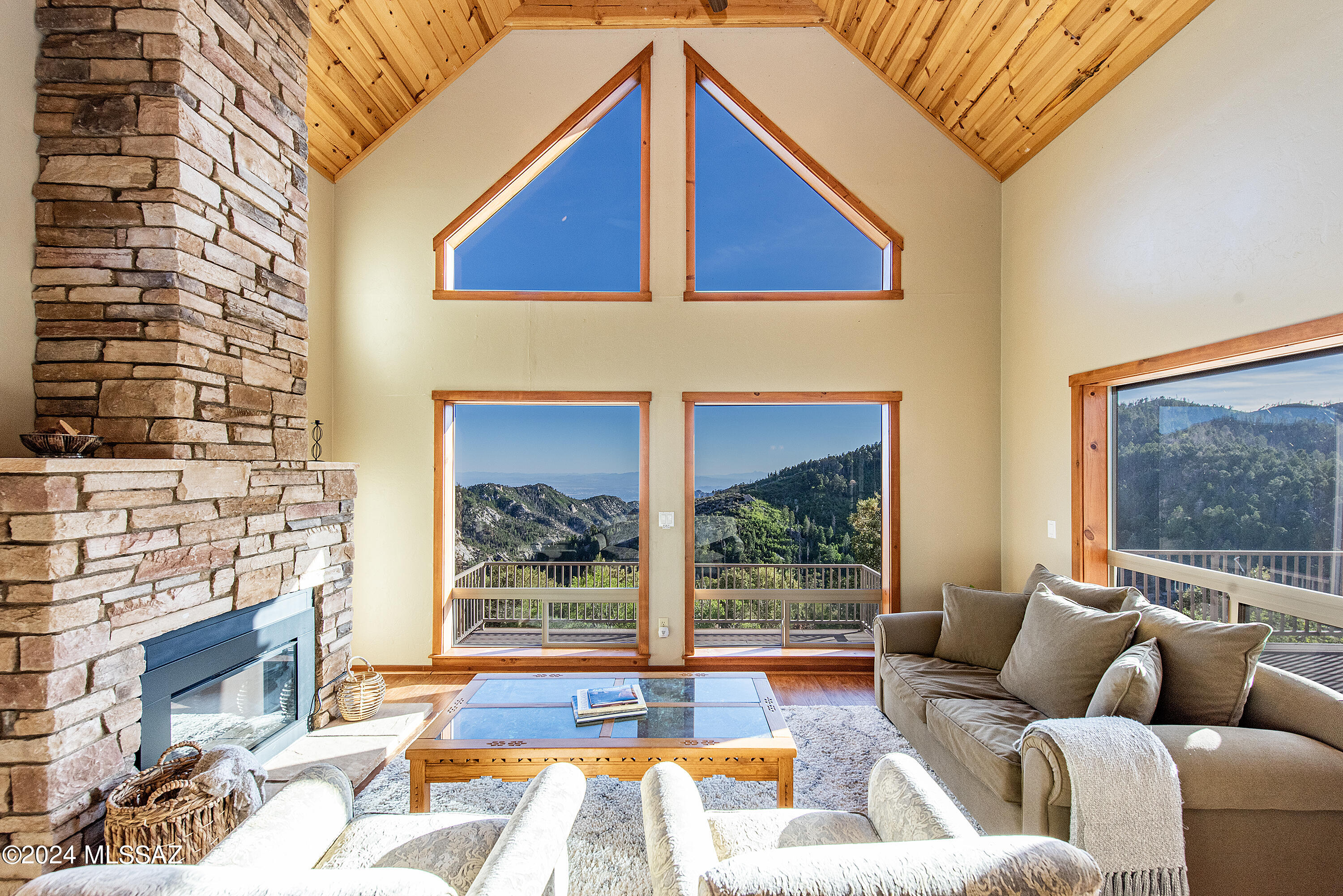 12063 North Fern Ridge Tucson, AZ 85739 - Photo 8 of 46 Large Beautiful Windows w/ High Ceilings & Breathtaking Views