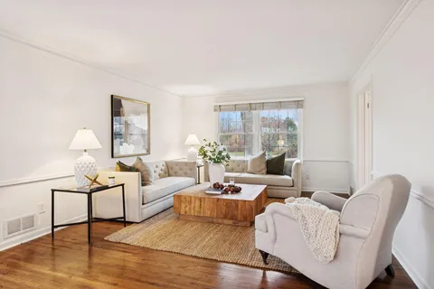 $1,099,000 | 6708 Rosemary Lane, Edina, MN 55439