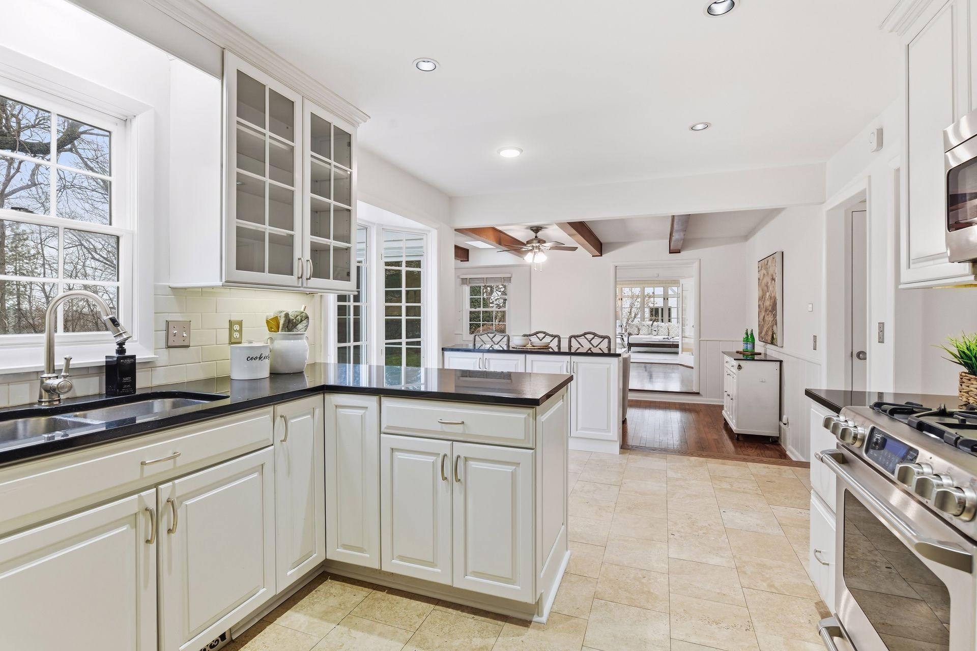 6708 Rosemary Lane Edina, MN 55439 - Photo 18 of 76