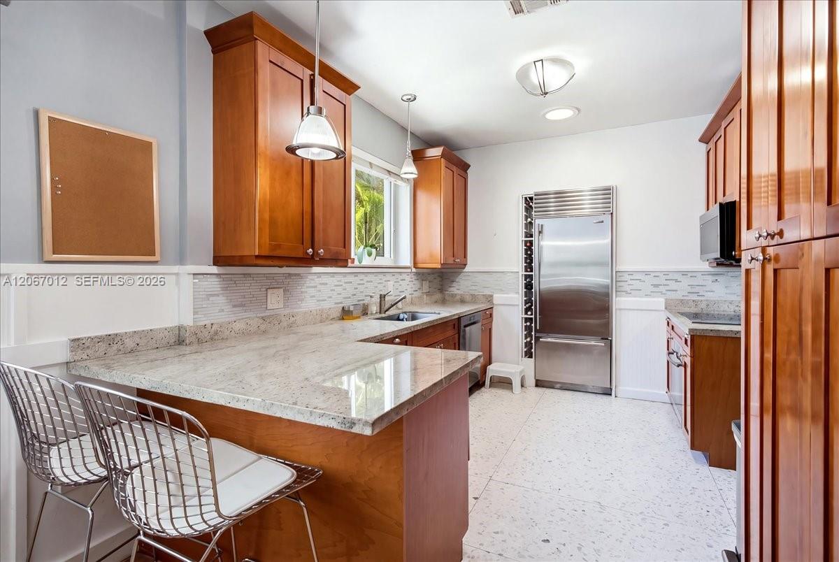 155 Southwest 28th Road Miami, FL 33129 - Photo 5 of 32 Gallery Image 5