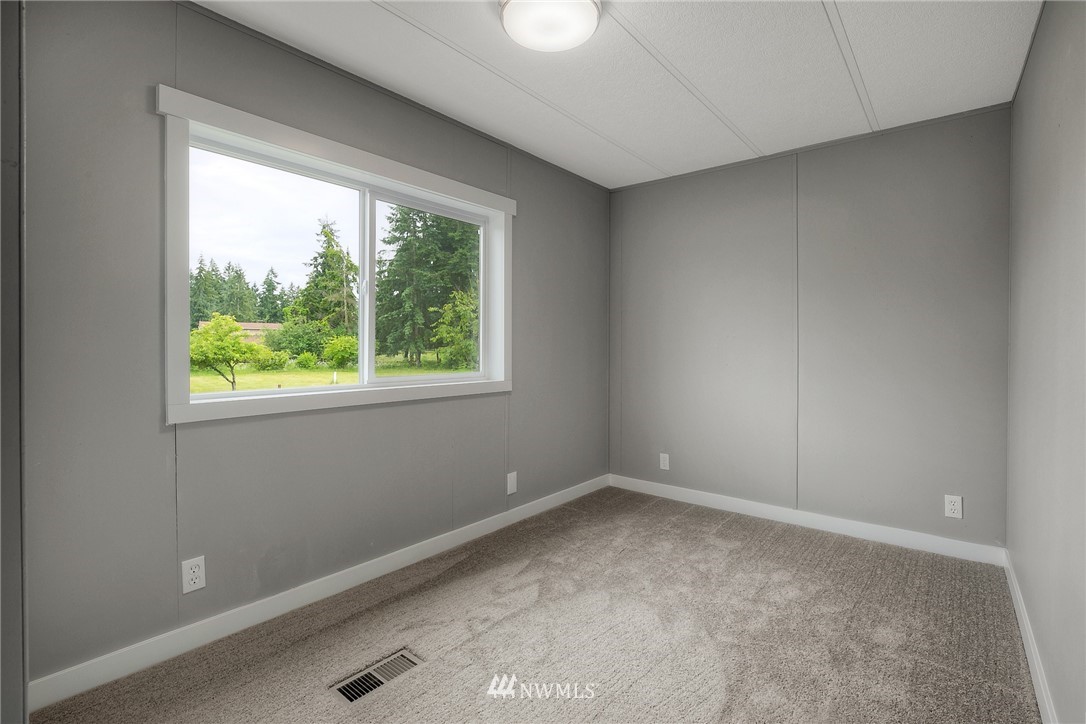 11125 Vail Road Southeast Yelm, WA 98597 - Photo 16 of 29 Gallery Image 16