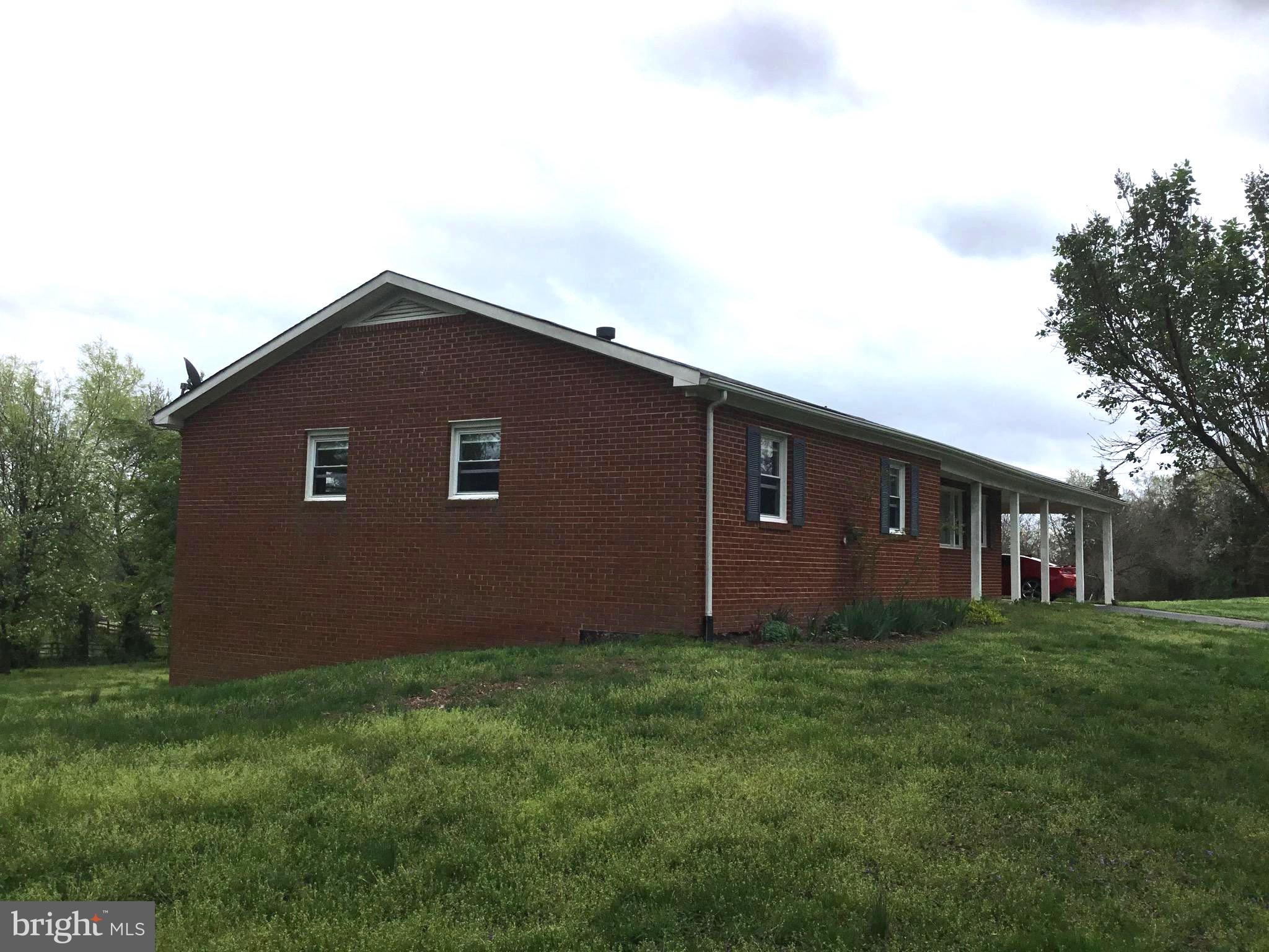 4601 Sudley Road Gainesville, VA 20155 - Photo 3 of 43 Gallery Image 3
