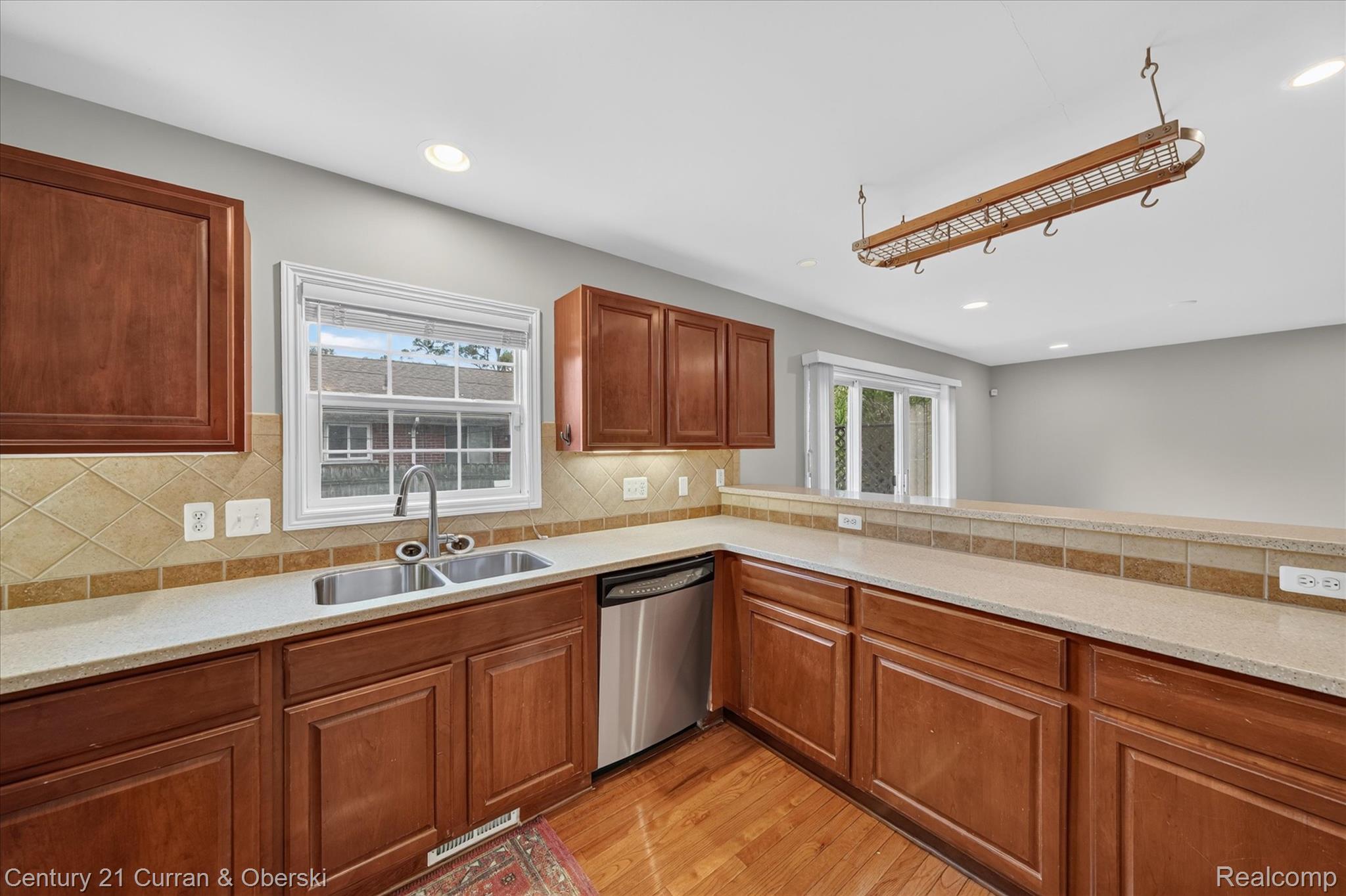 3813 South Rochester Road Royal Oak, MI 48073 - Photo 16 of 42