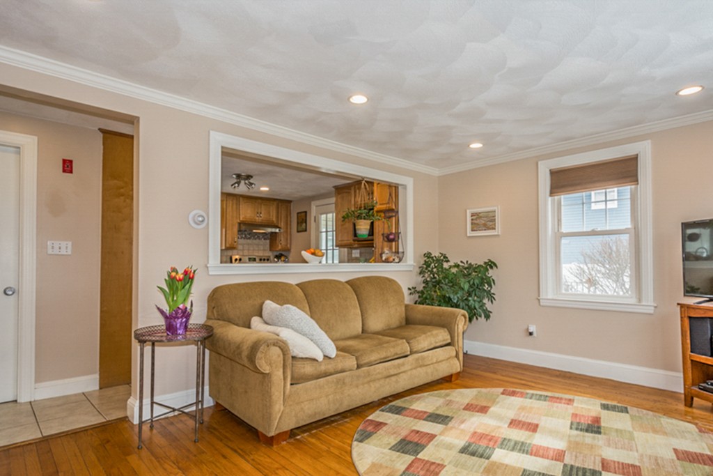 20 Ardmore Road Dedham, MA 02026 - Photo 3 of 30 Gallery Image 3
