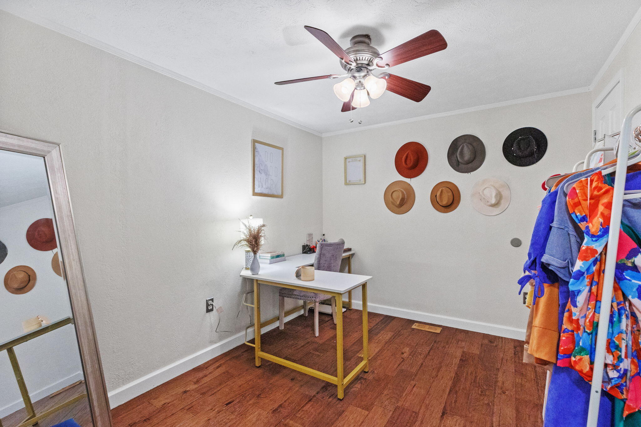 324 Rutledge Street Bristol, TN 37620 - Photo 14 of 28 11-web-or-mls-217A4240