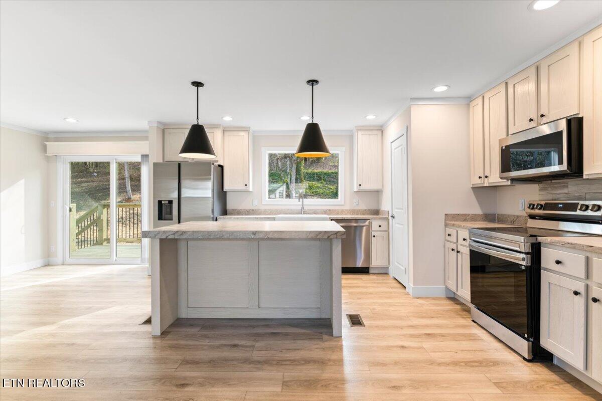 351 McDeerman Road Jacksboro, TN 37757 - Photo 2 of 41 18-351 McDeerman Rd