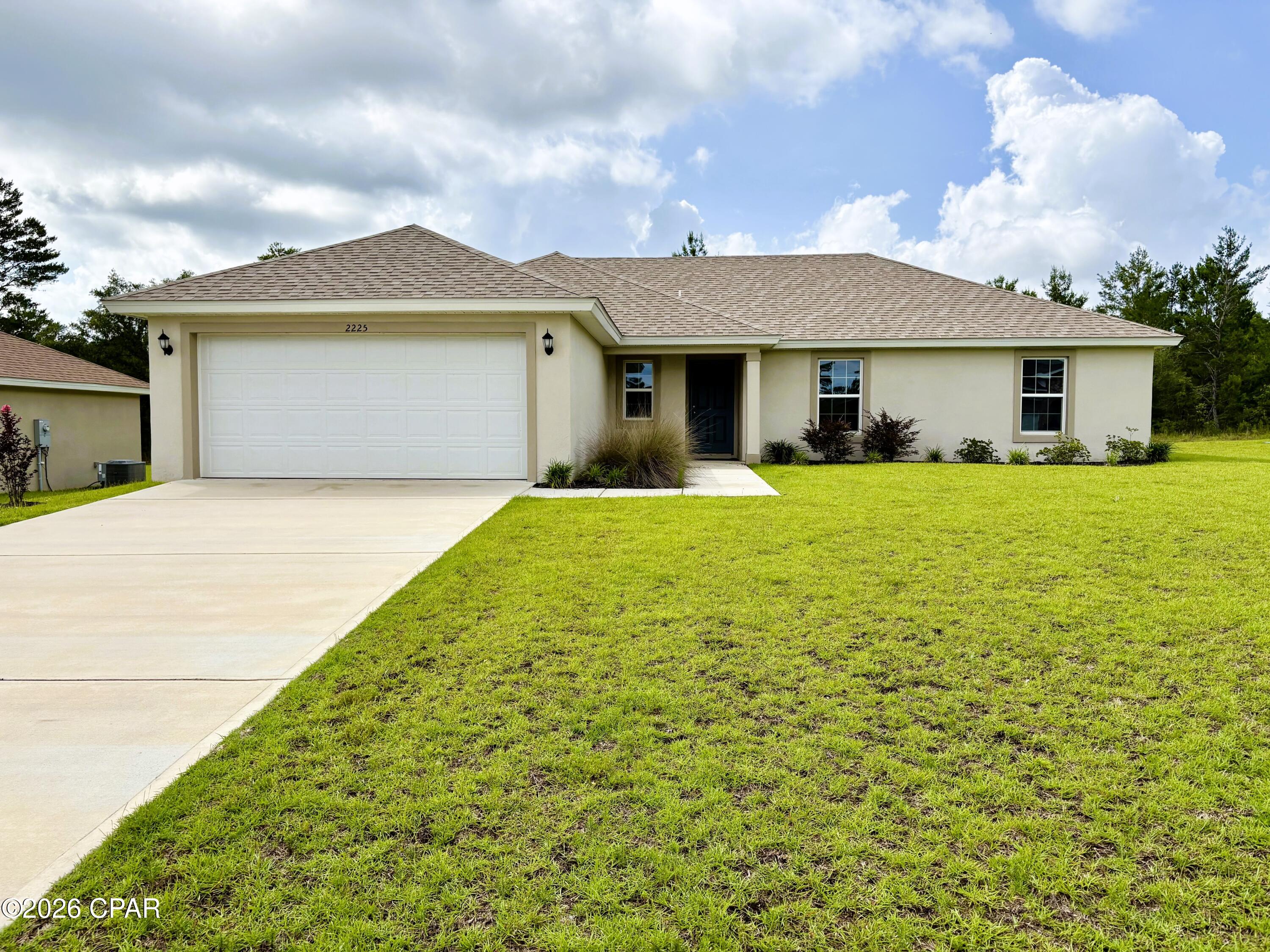 2225 Chase Street Chipley, FL 32428 - Photo 1 of 16