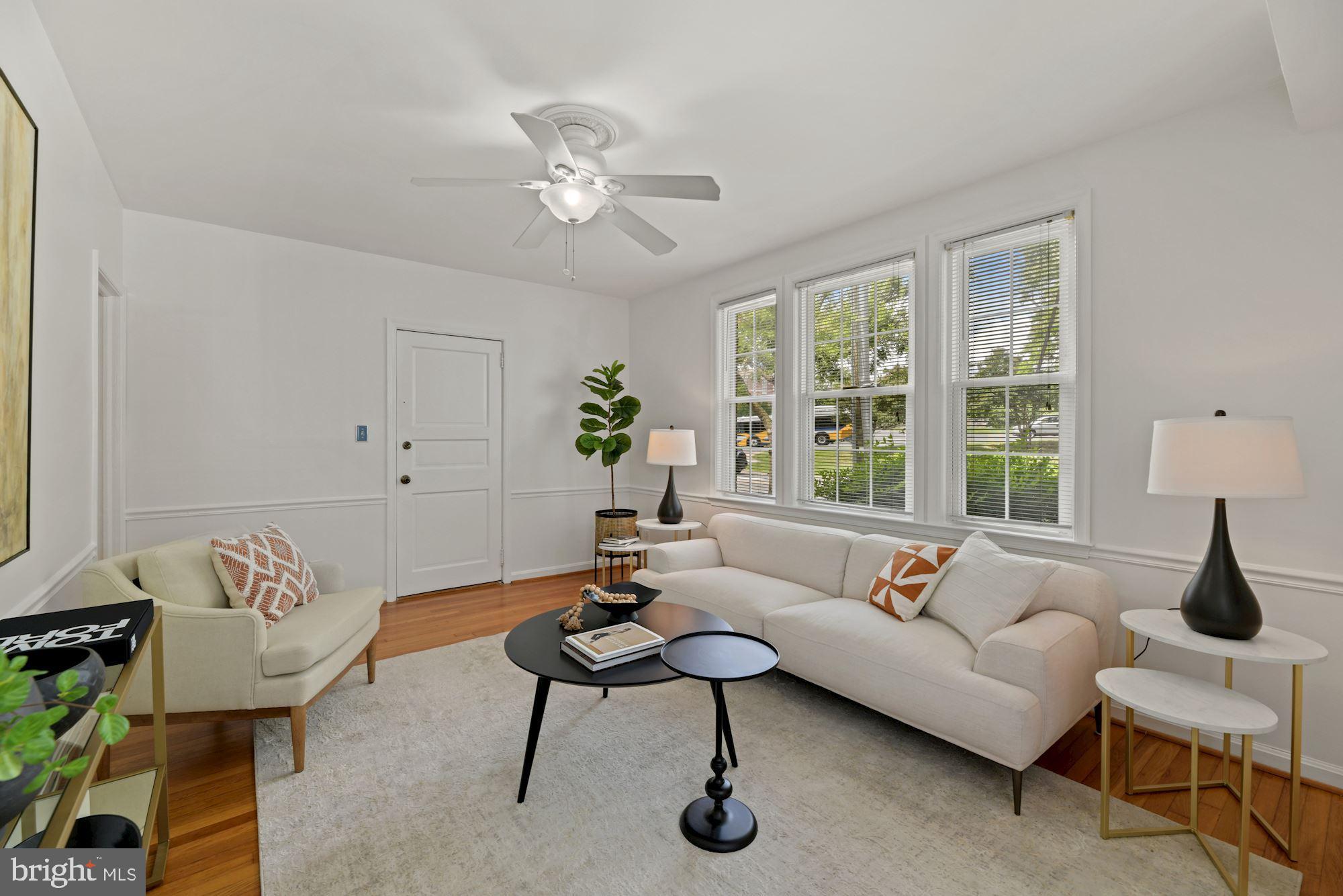 9 Russell Road, Unit A Alexandria, VA 22301 - Photo 4 of 23