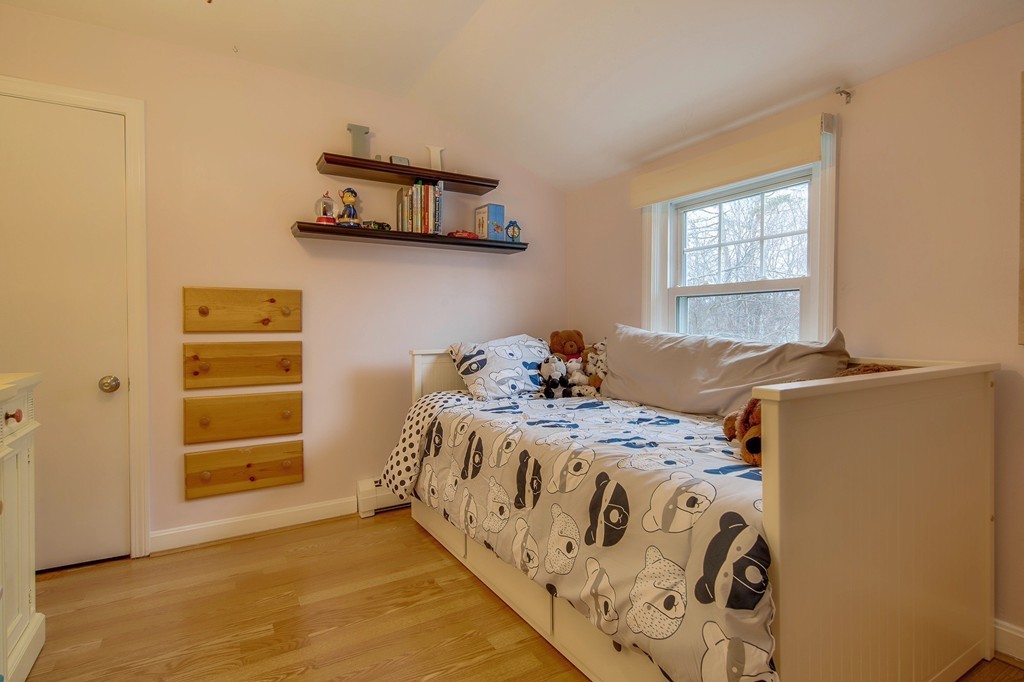 95 Hartwell Road Bedford, MA 01730 - Photo 19 of 26 Gallery Image 19