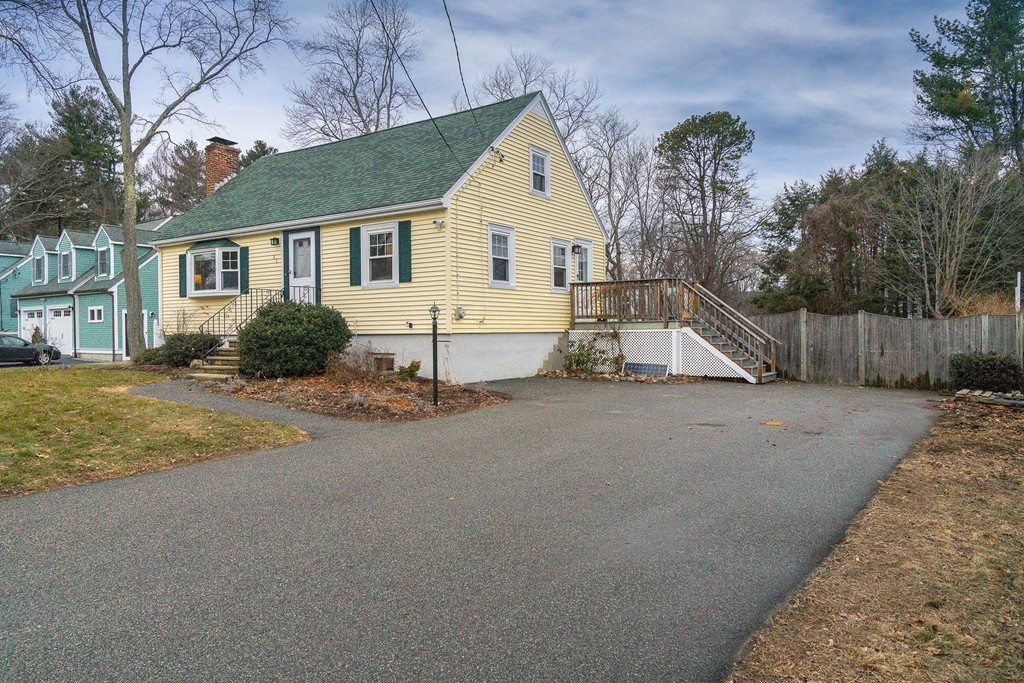 95 Hartwell Road Bedford, MA 01730 - Photo 24 of 26 Gallery Image 24