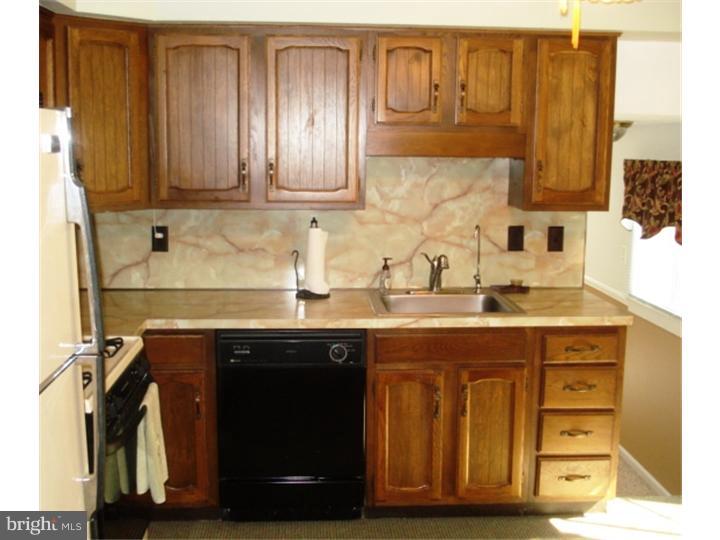 45 North Woodbury Road Pitman, NJ 08071 - Photo 10 of 25 Kitchen