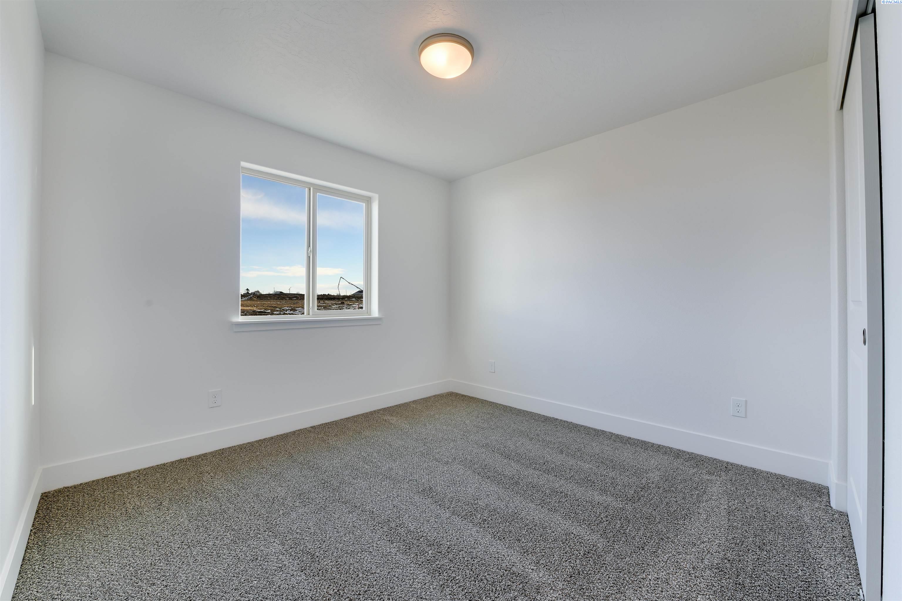 907 North Euclid Road Grandview, WA 98930 - Photo 16 of 23 Gallery Image 16
