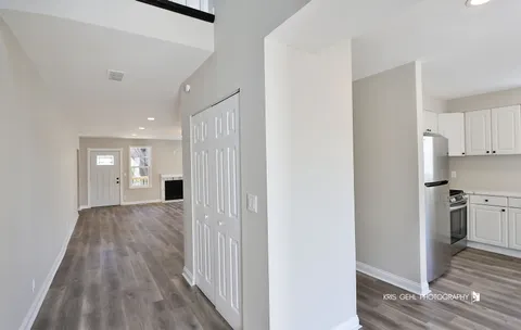 $300,000 | 1401 North Park Drive, Round Lake Beach, IL 60073