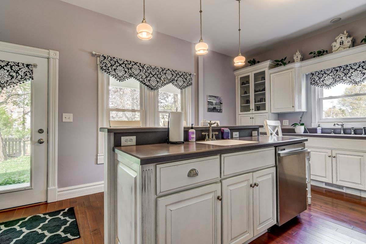 209 East Main Street Rochester, IL 62563 - Photo 9 of 47